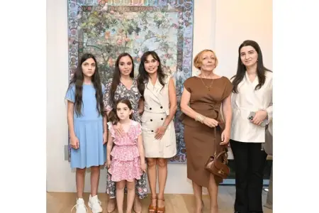 Leyla və Arzu Əliyevalar qızları ilə birlikdə Madriddə - Foto