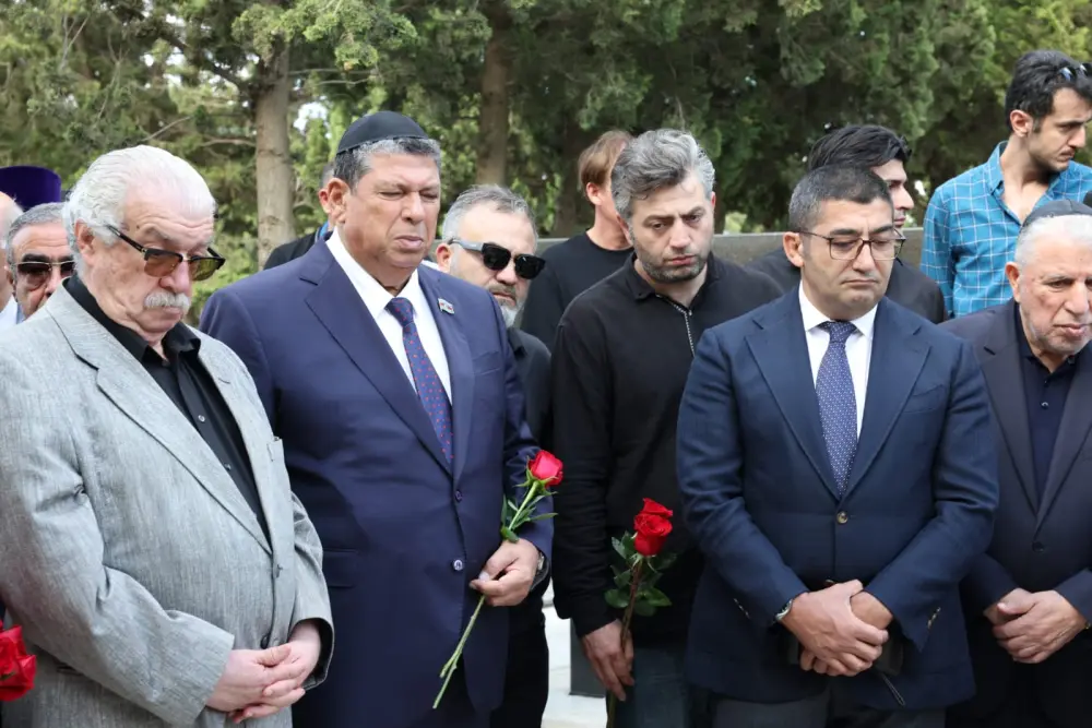 Aleksandr Şarovski dəfn edildi - FOTOLAR - VİDEO - YENİLƏNDİ 2