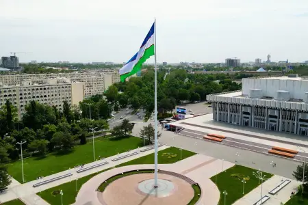 Özbəkistan əlifbasını dəyişdi