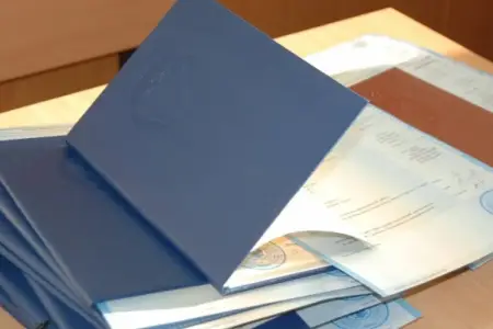 280 min məzuna elektron qaydada diplom verilib