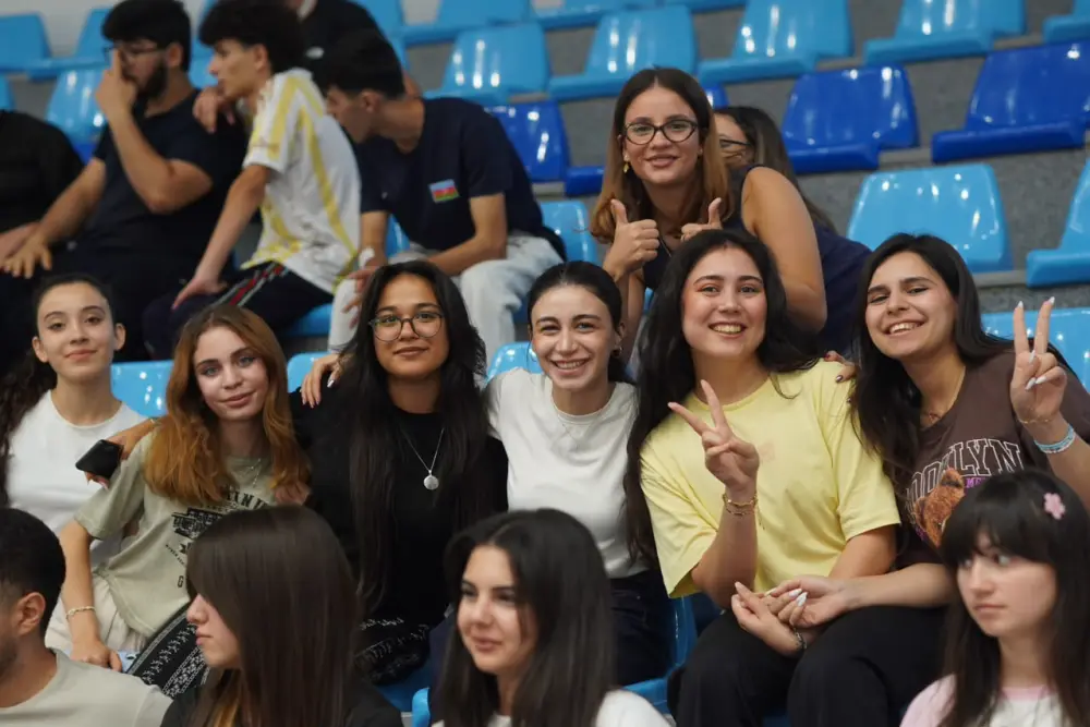 “Xarıbülbül” şəhid və qazi övladlarının yay düşərgəsi keçirildi