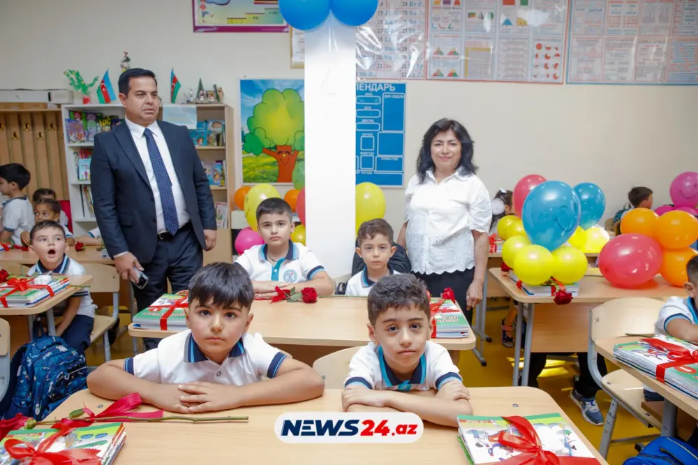 Kimisi sevindi, kimisi ağladı... - Birincilərin ilk günü - FOTOREPORTAJ