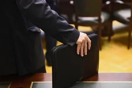 Komitə sədri bu mərkəzə direktor təyin etdi