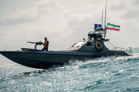CENTCOM SEPAH-a məxsus 2 kateri məhv etdi