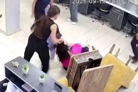 Saç kəsimini bəyənməyən müştəri ustanı döyüb xəstəxanalıq etdi - HADİSƏ ANI