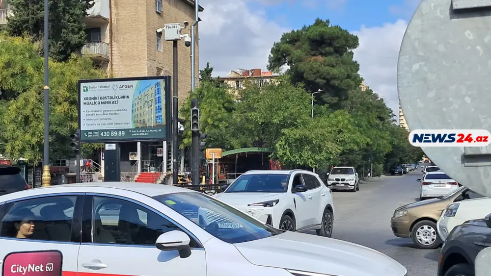 Bakıda bu küçələrin kəsişməsində işıqforlar işləmir - FOTO