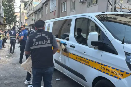 Arvadını öldürüb 3 uşağı yaraladı - Türkiyədə dəhşət
