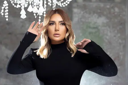 Zülfiyyə Xanbabayeva Şamaxıda səhnəyə çıxdı - VİDEO