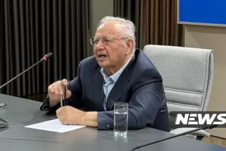 Sabiq nazir Elm və Təhsil Nazirliyini tənqid etdi