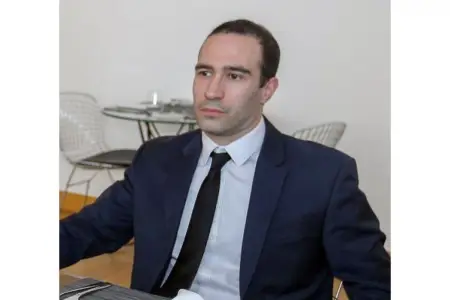 Martin Ryan əfv olundu