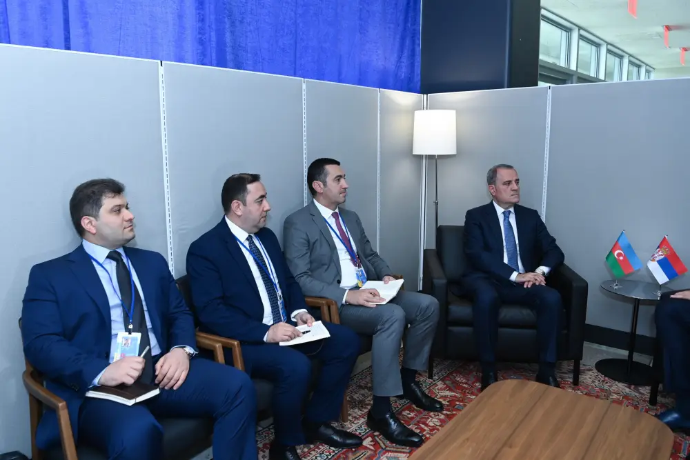 Ceyhun Bayramov Serbiyanın xarici işlər naziri ilə görüşdü