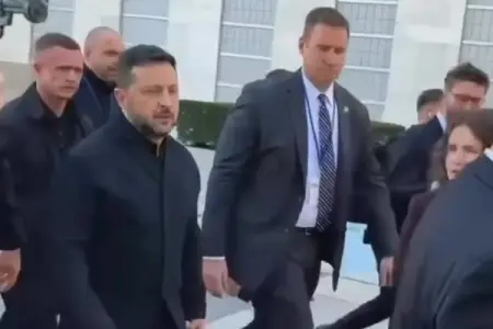 "Moskvaya raketlə gedəcəyəm" - Zelenski