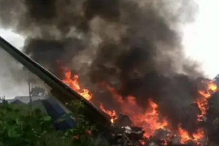 Konqoda hərbi təyyarə qəzaya uğradı: 13 nəfər öldü