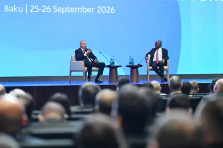 Prezident II Azərbaycan Beynəlxalq İnvestisiya Forumunda iştirak etdi - Video+Fotolar+Yeniləndi