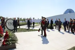 FHN-in kollektivi Zəfər parkını ziyarət etdi