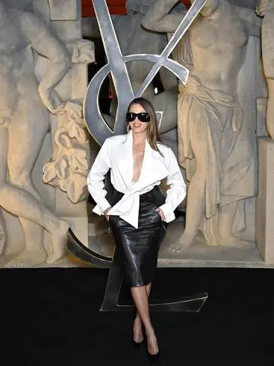 Paris Moda Həftəsində ulduz yağışı- Fotolar