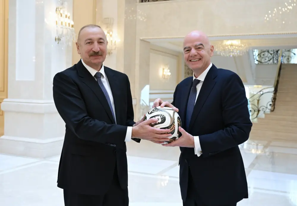 İlham Əliyev FİFA-nın prezidentini qəbul etdi