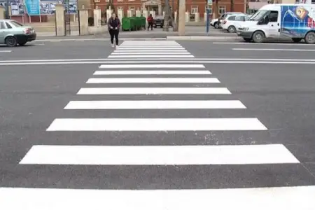 Xırdalanda avtomobil qadını vuraraq öldürdü