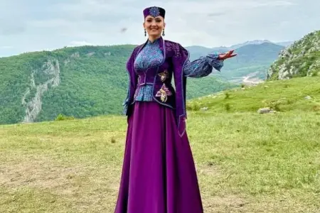 Muğam müsabiqəsinin qalibi direktor təyin edildi