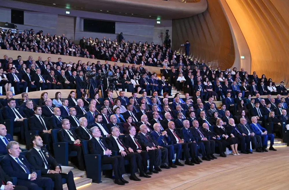 YAP-ın VIII Qurultayı keçirilir, İlham Əliyev çıxış etdi - YENİLƏNDİ
