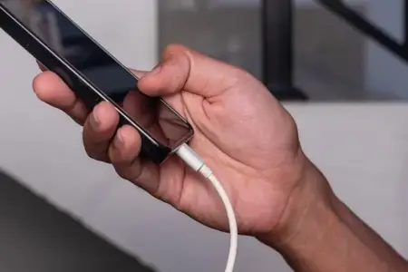 Smartfonu necə daha sürətli şarj etmək olar?