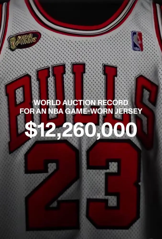 Əfsanəvi basketbolçunun forması 12 milyona satıldı - Foto
