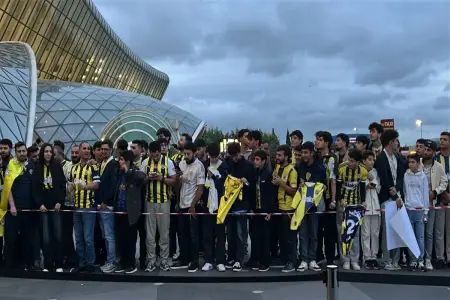 "Fənərbaxça" Bakıya gəldi