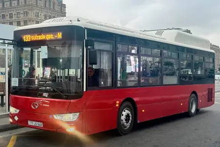 Düşün, yoxsa avtobus getməyəcək! – 133 nömrəli avtobusda gərgin anlar