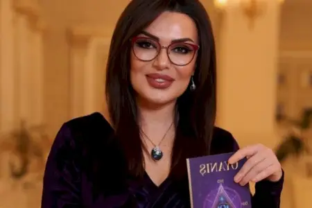 Villa, bahalı maşın, son model telefon... Bunların arxasında nə dayanır?