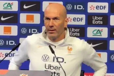 Zidan Ronaldonu müdafiə etdi