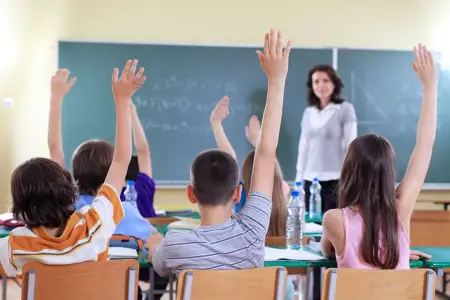 Bu gün Beynəlxalq Müəllimlər Günüdür