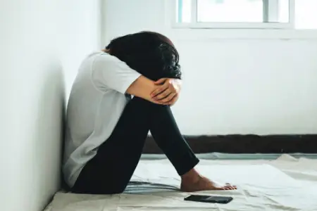 Qızına qarşı iyrənc hərəkətlər edən şəxsə - 15 il həbs verildi