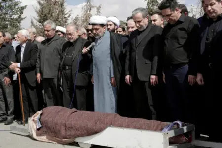 Əraqçının bacısı dəfn edildi  - Foto