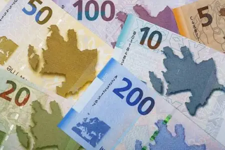 Azərbaycanda milli və xarici valyutada kredit qoyuluşları artdı