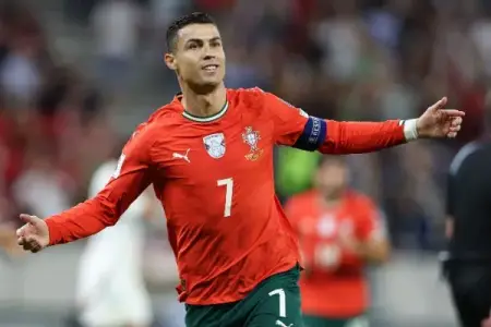 Ronaldo qərarını dəyişdi