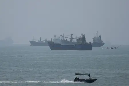 Hörmüz boğazında tankerlərə hücumların sayı rekord həddə çatdı
