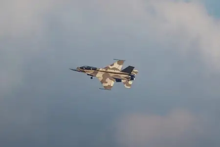 "F-16 Block 72" qırıcısı ilk uçuşunu həyata keçirdi