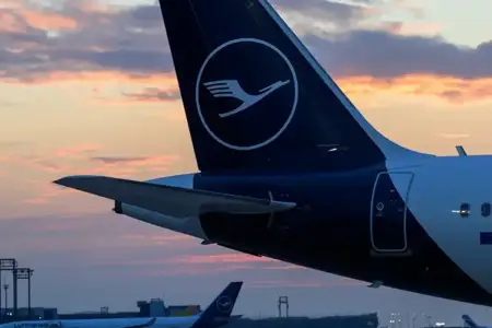Bu aviaşirkətlər Ər-Riyada uçuşları ləğv etdi