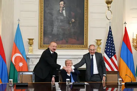 “Mənim təşəbbüsümlə Trampı Nobel Sülh Mükafatına birgə namizəd göstərmişik”