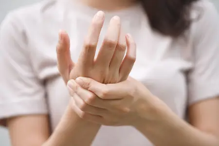 Qol və ayaqların keyiməsi nə vaxt təhlükəlidir?