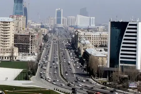 Bakının bir sıra yollarında hərəkət müvəqqəti tənzimlənəcək