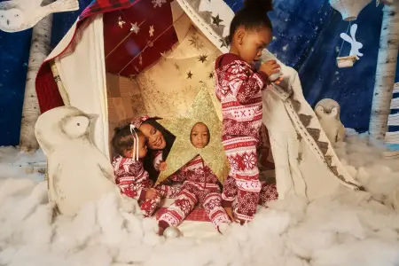 Rihanna övladları ilə - Fotolar