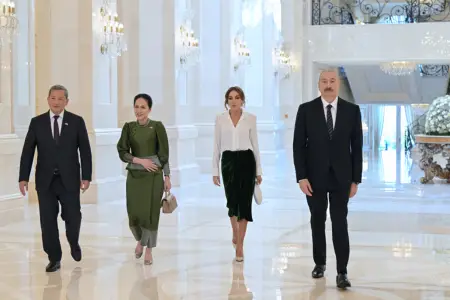 Prezidentlə xanımının adından rəsmi nahar verildi - Fotolar