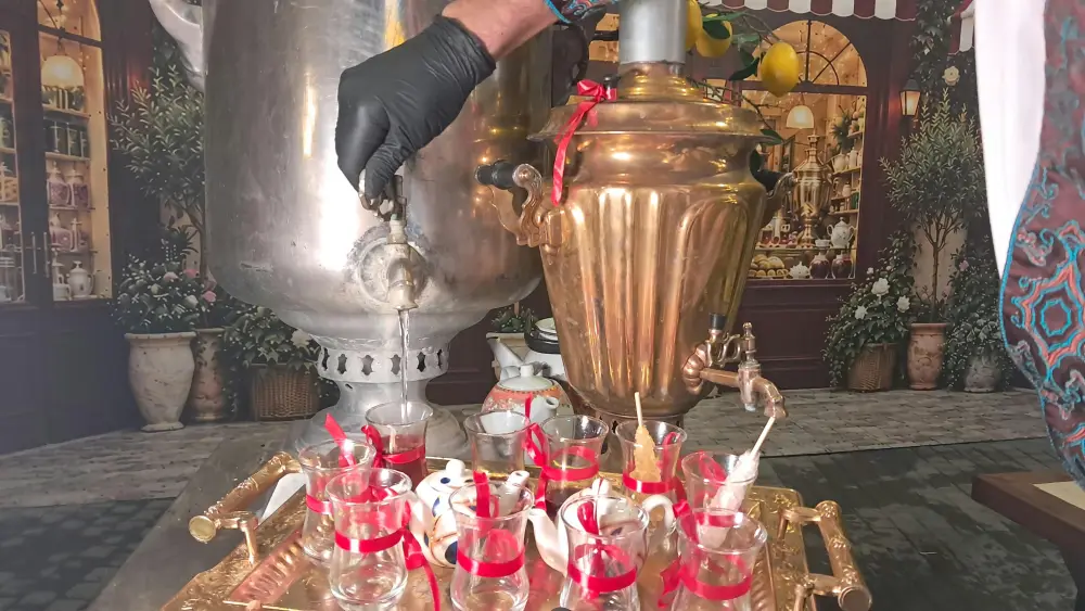 Bakı bulvarında milli çay ənənələrimiz yaşadılır - FOTOLAR