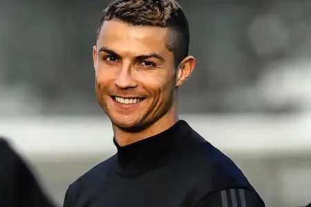 Ronaldo: Mən tarixin ən böyük futbolçusuyam