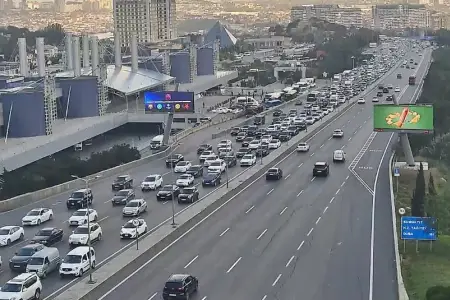 13 yolda tıxac var - SİYAHI