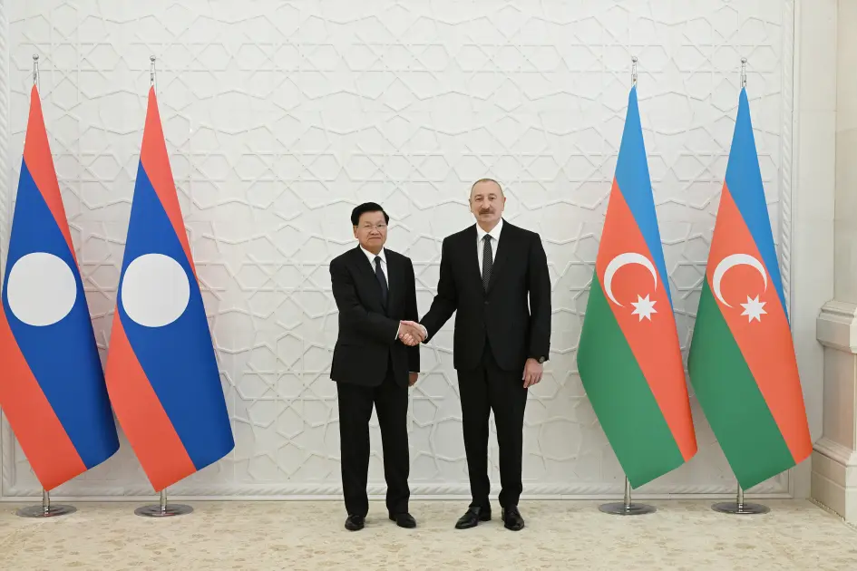 Laos Prezidentinin Bakıda rəsmi qarşılanma mərasimi oldu - FOTOLAR