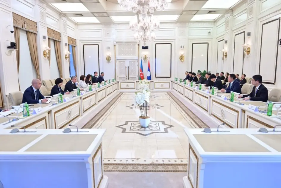 Laos Prezidenti Milli Məclisdə oldu - FOTOLAR
