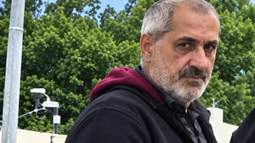 İti hündür mərtəbədən atan şəxsin FOTOsu yayıldı