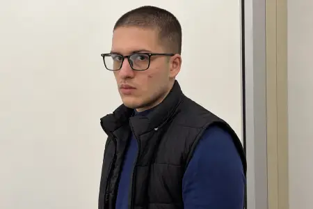 Atasını öldürən Ayxana 1 il yarım həbs verildi